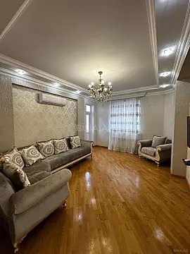 Satılır 3 otaqlı mənzil 110 m²