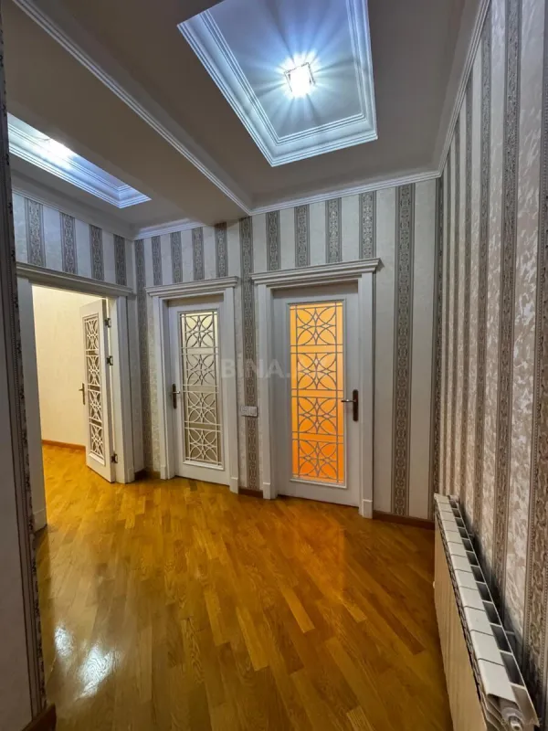 Satılır 3 otaqlı mənzil 110 m²