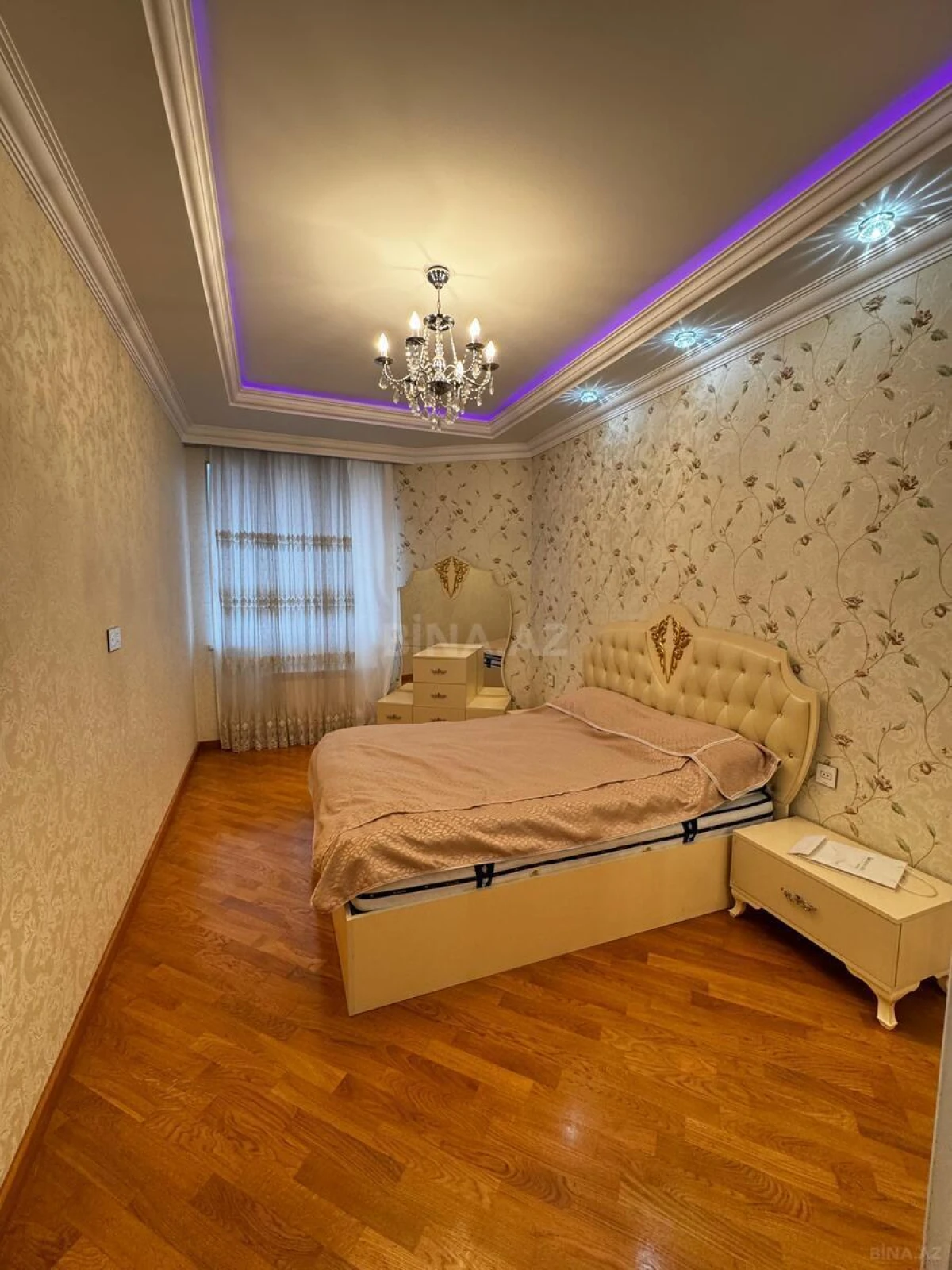 Satılır 3 otaqlı mənzil 110 m²