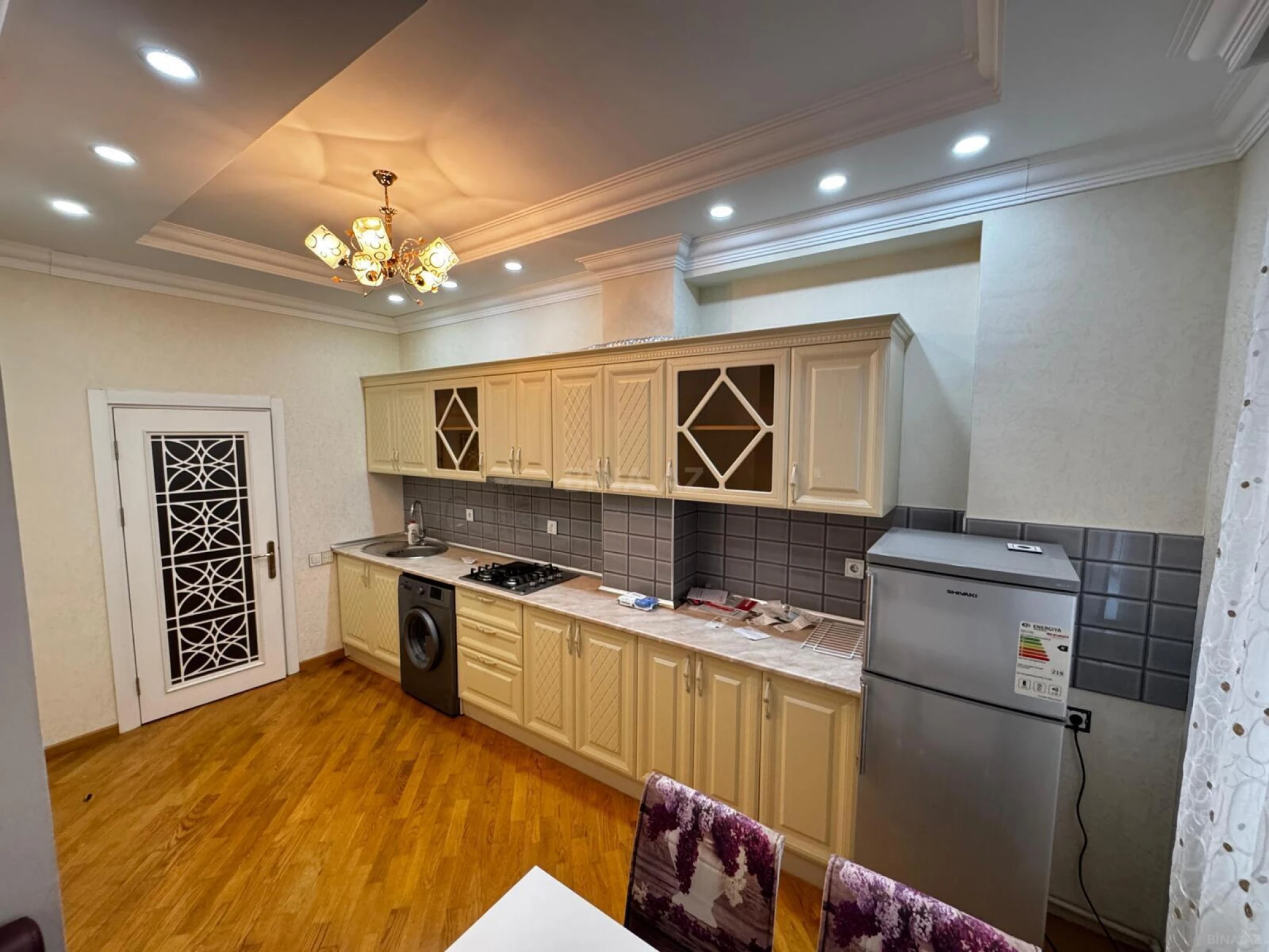 Satılır 3 otaqlı mənzil 110 m²