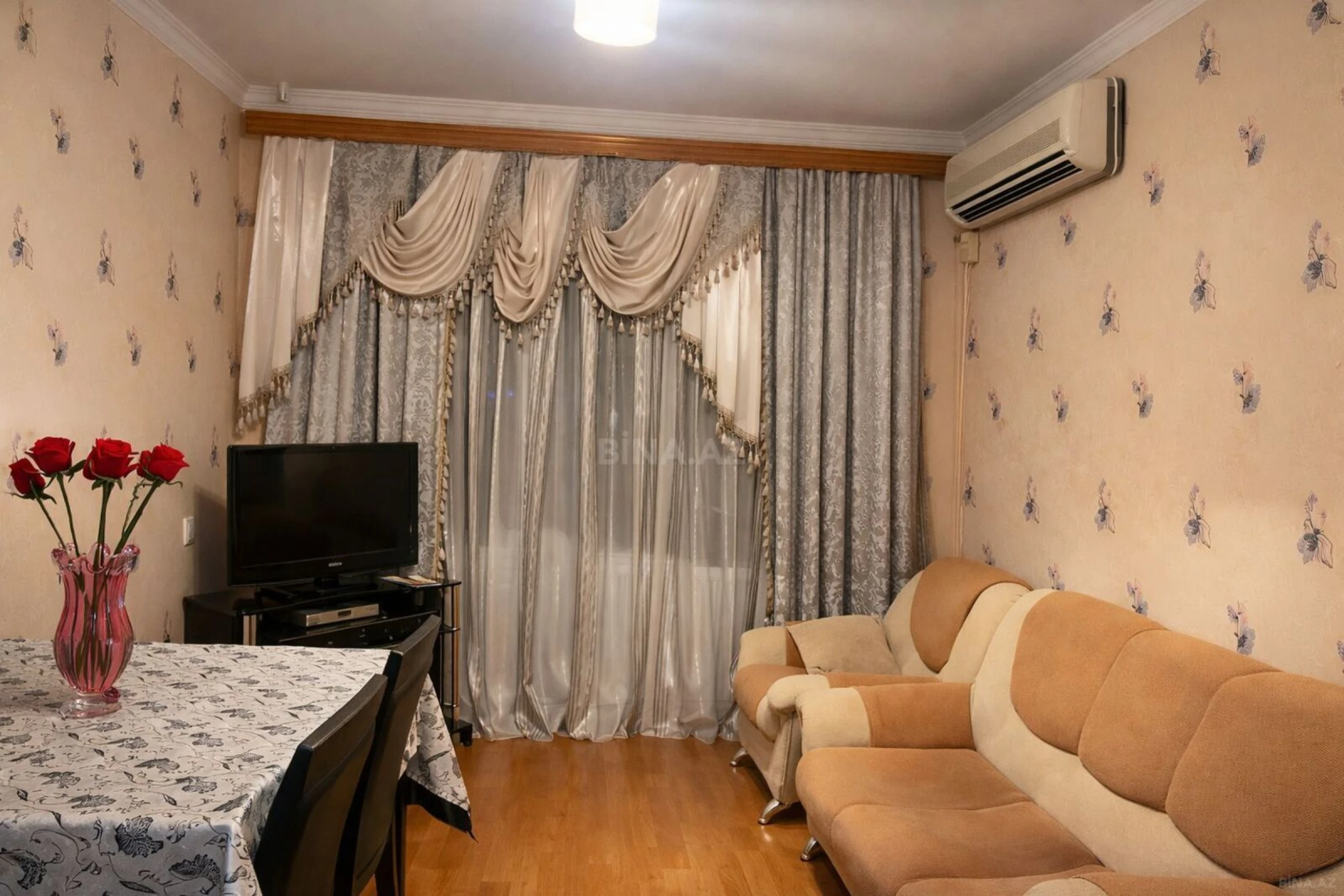 Satılır 3 otaqlı mənzil 89 m²