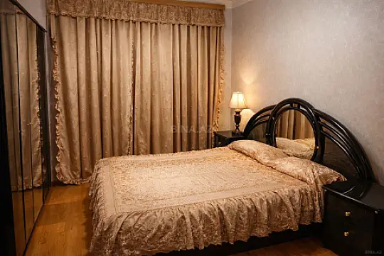 Satılır 3 otaqlı mənzil 89 m²