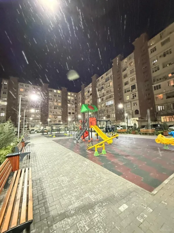 Satılır 1 otaqlı mənzil 42 m²