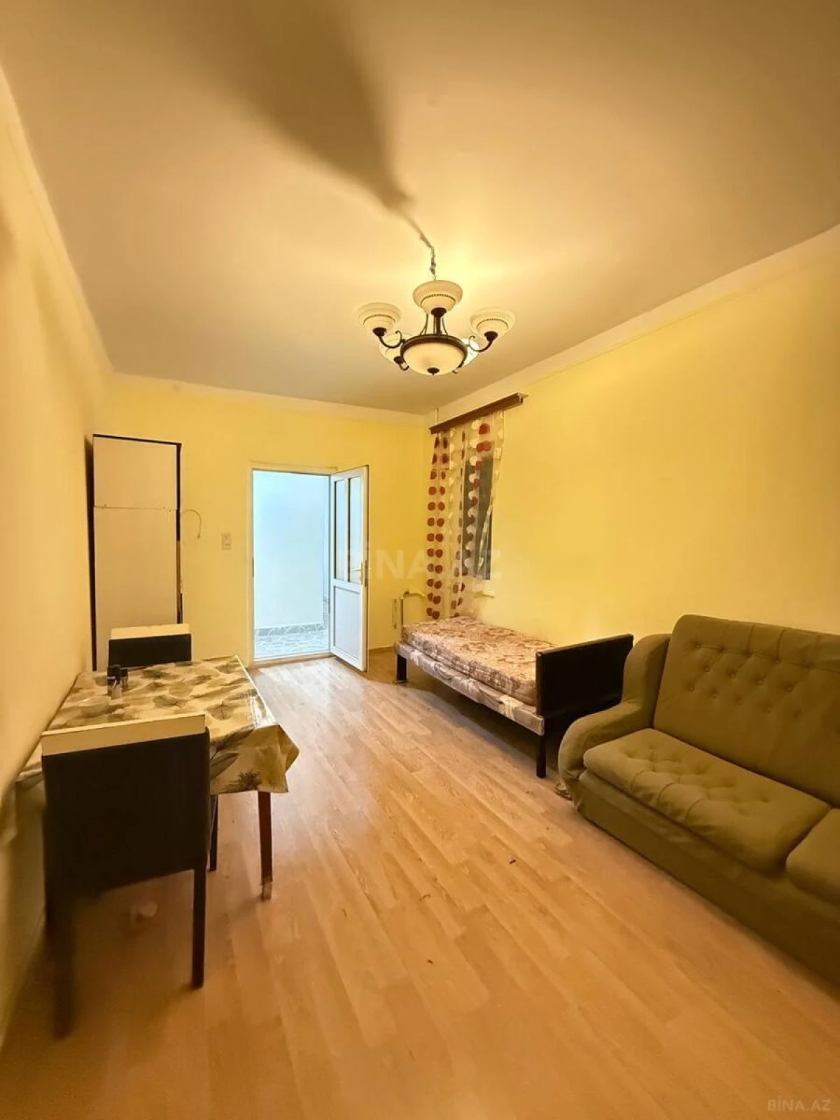 Satılır 1 otaqlı mənzil 42 m²