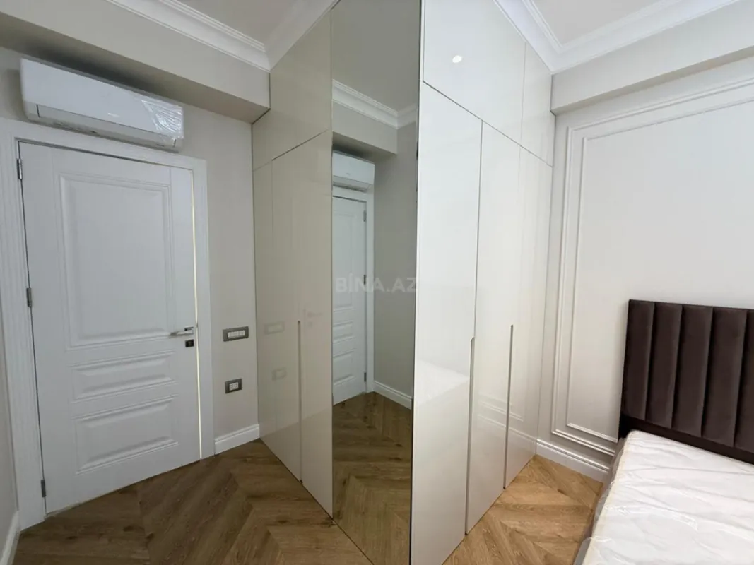 Kirayə verilir 3 otaqlı mənzil 120 m²