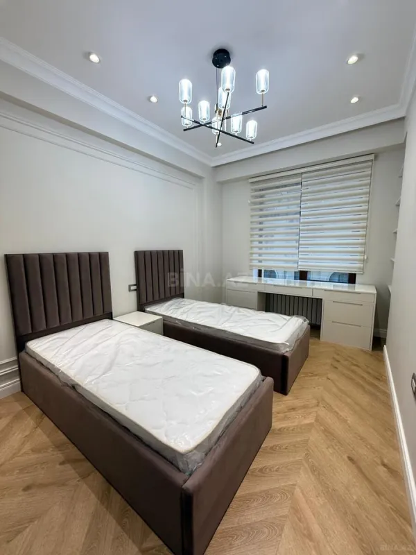 Kirayə verilir 3 otaqlı mənzil 120 m²