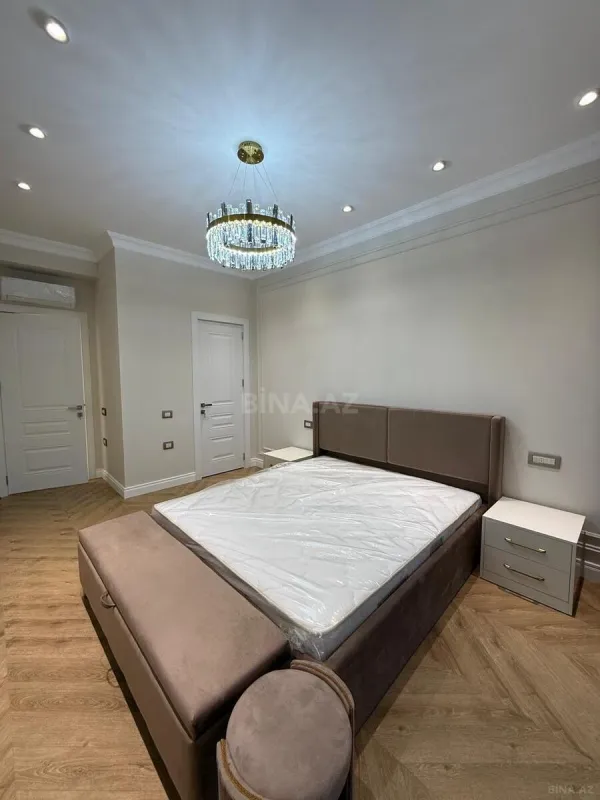 Kirayə verilir 3 otaqlı mənzil 120 m²