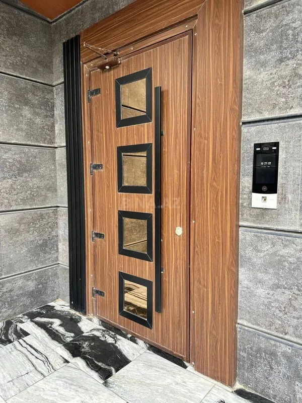 Satılır 5 otaqlı mənzil 261 m²