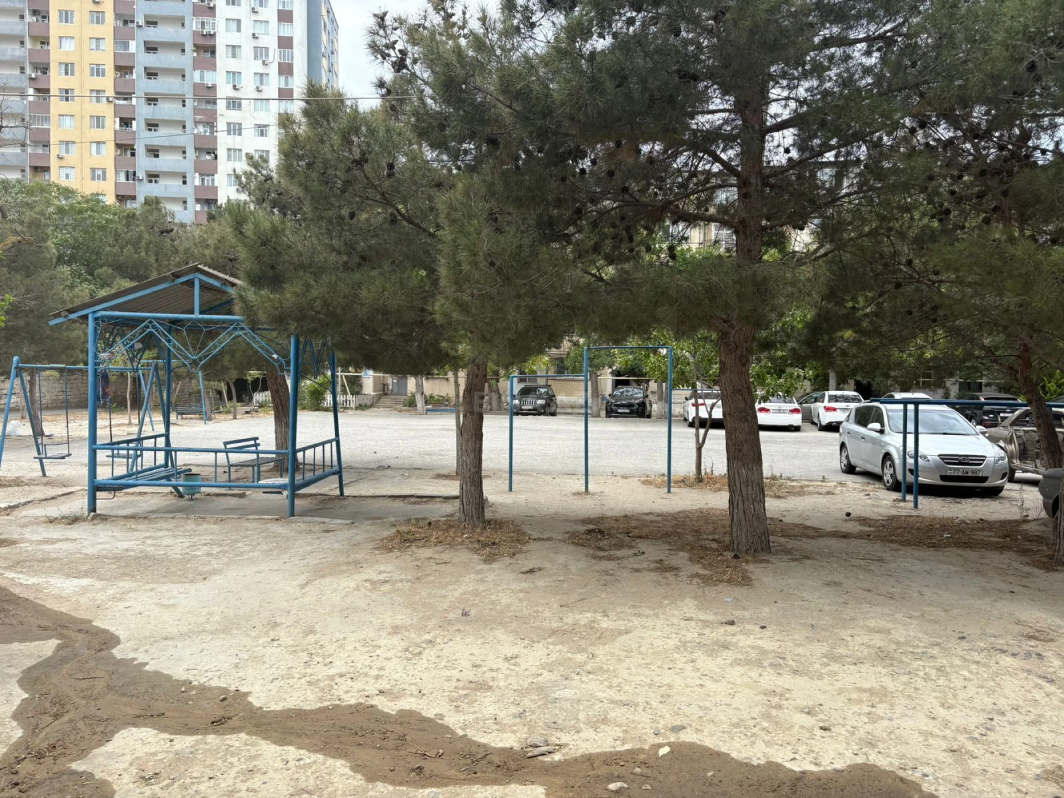Satılır 3 otaqlı mənzil 100 m²