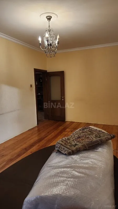 Satılır 3 otaqlı mənzil 85 m²
