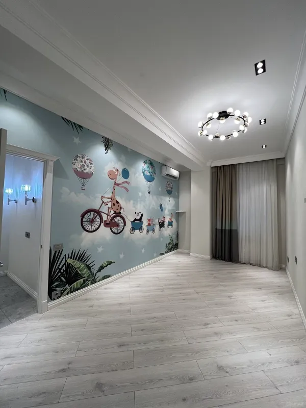 Satılır 3 otaqlı mənzil 136 m²