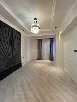 Satılır 3 otaqlı mənzil 136 m²
