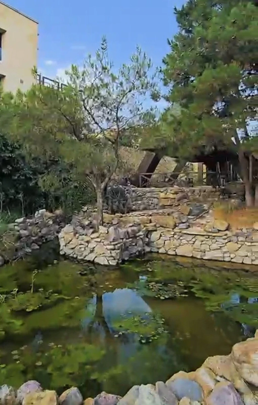 Satılır 6 otaqlı həyət evi 430 m²