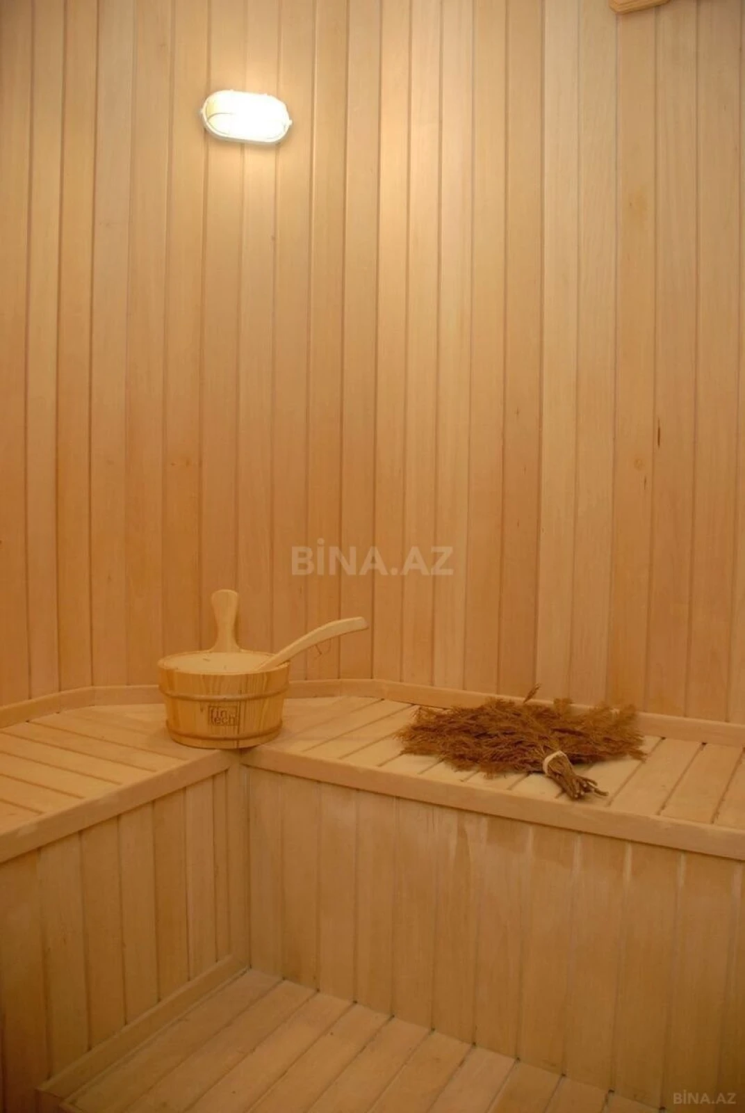 Satılır 6 otaqlı həyət evi 430 m²