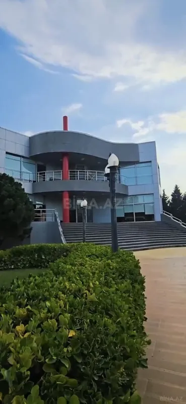 Satılır 6 otaqlı həyət evi 430 m²