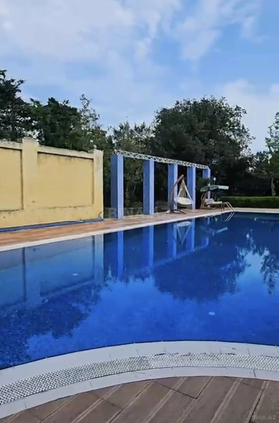 Satılır 6 otaqlı həyət evi 430 m²