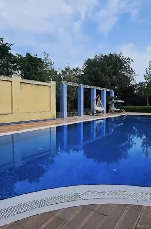 Satılır 6 otaqlı həyət evi 430 m²