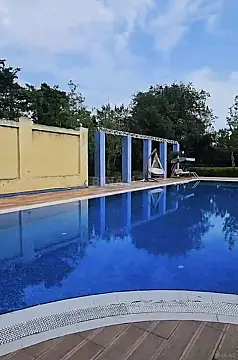 Satılır 6 otaqlı həyət evi 430 m²