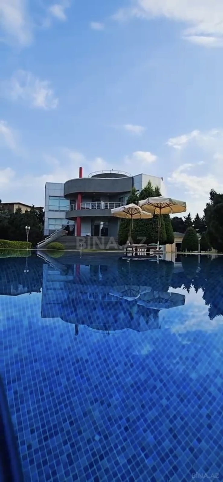 Satılır 6 otaqlı həyət evi 430 m²