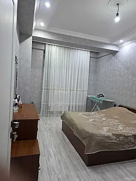 Kirayə verilir 2 otaqlı mənzil 70 m²