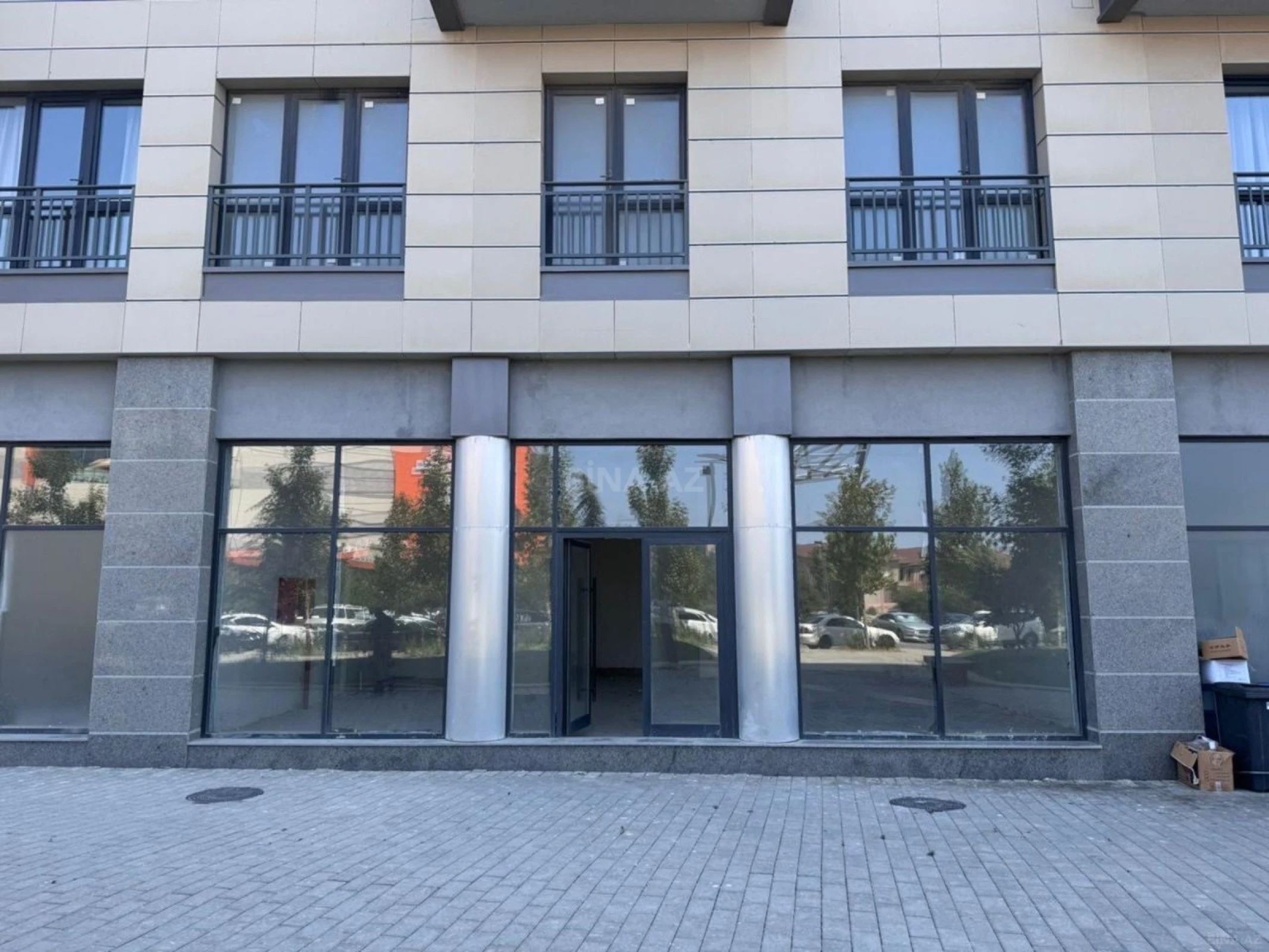 Kirayə verilir obyekt 113 m²