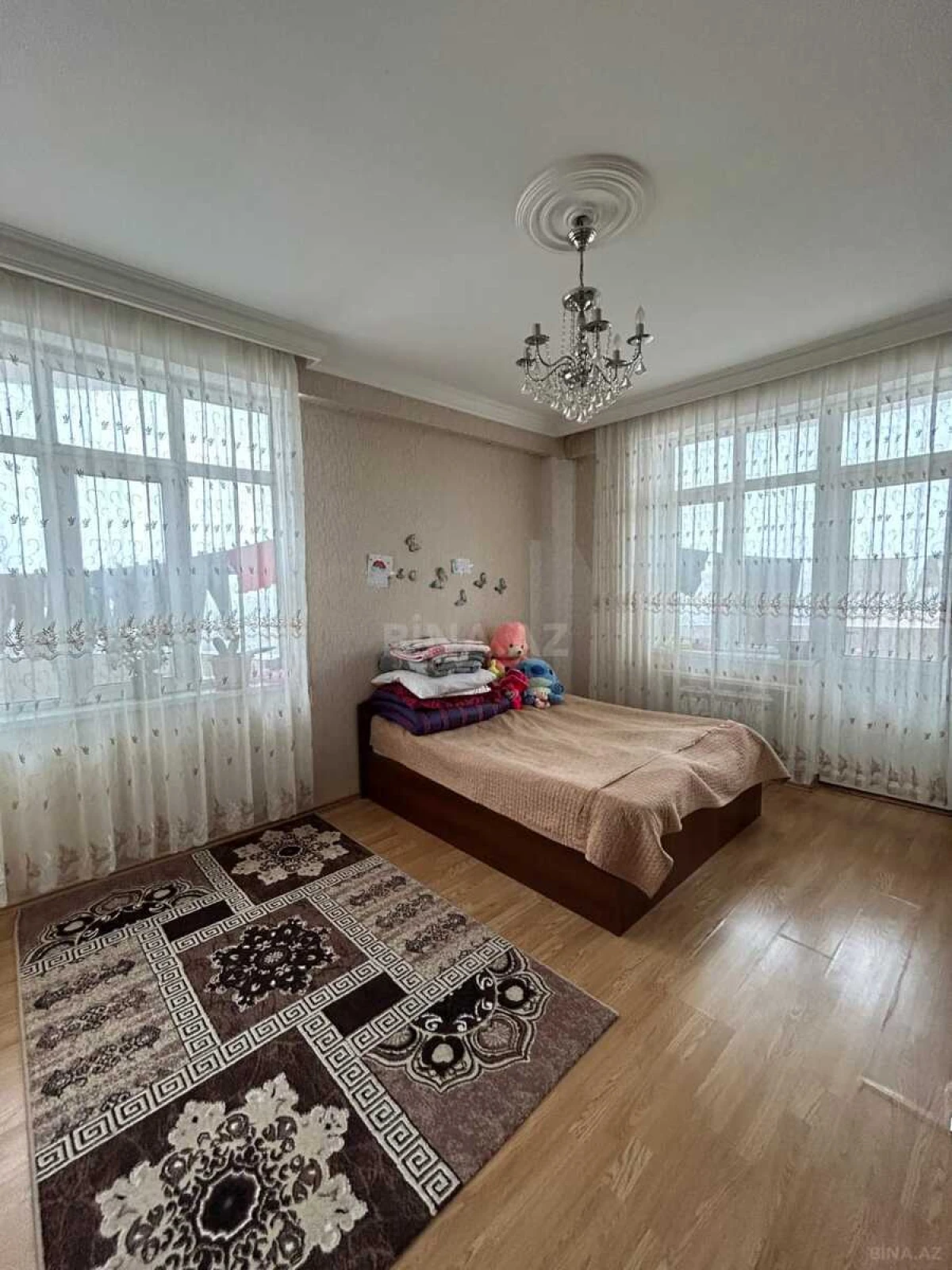 Satılır 3 otaqlı mənzil 110 m²