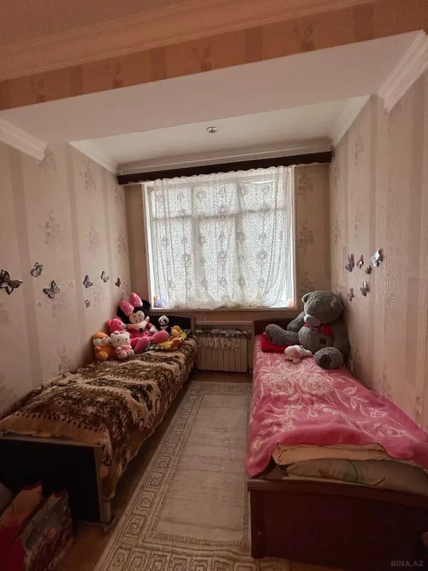 Satılır 3 otaqlı mənzil 110 m²