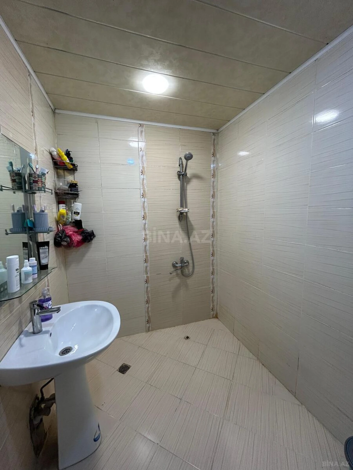 Satılır 3 otaqlı mənzil 110 m²