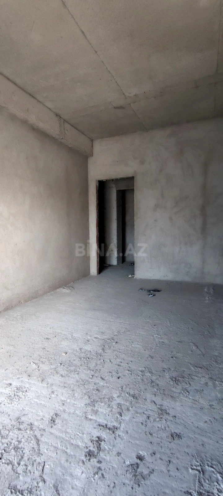 Satılır 2 otaqlı mənzil 82 m²