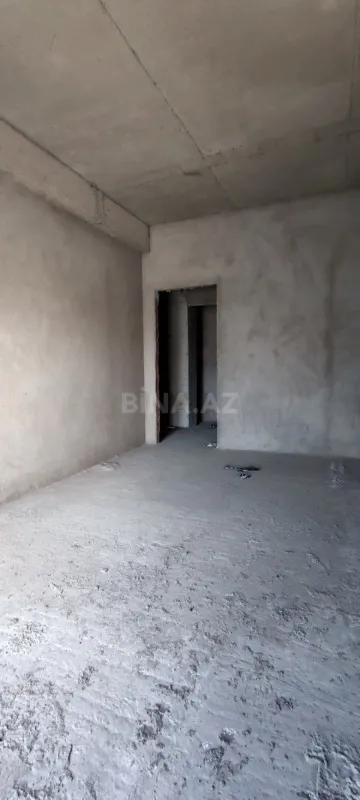 Satılır 2 otaqlı mənzil 82 m²