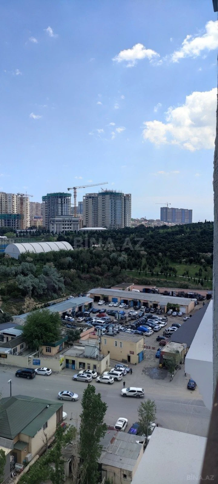 Satılır 2 otaqlı mənzil 82 m²