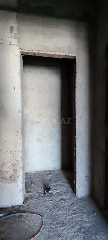 Satılır 2 otaqlı mənzil 82 m²