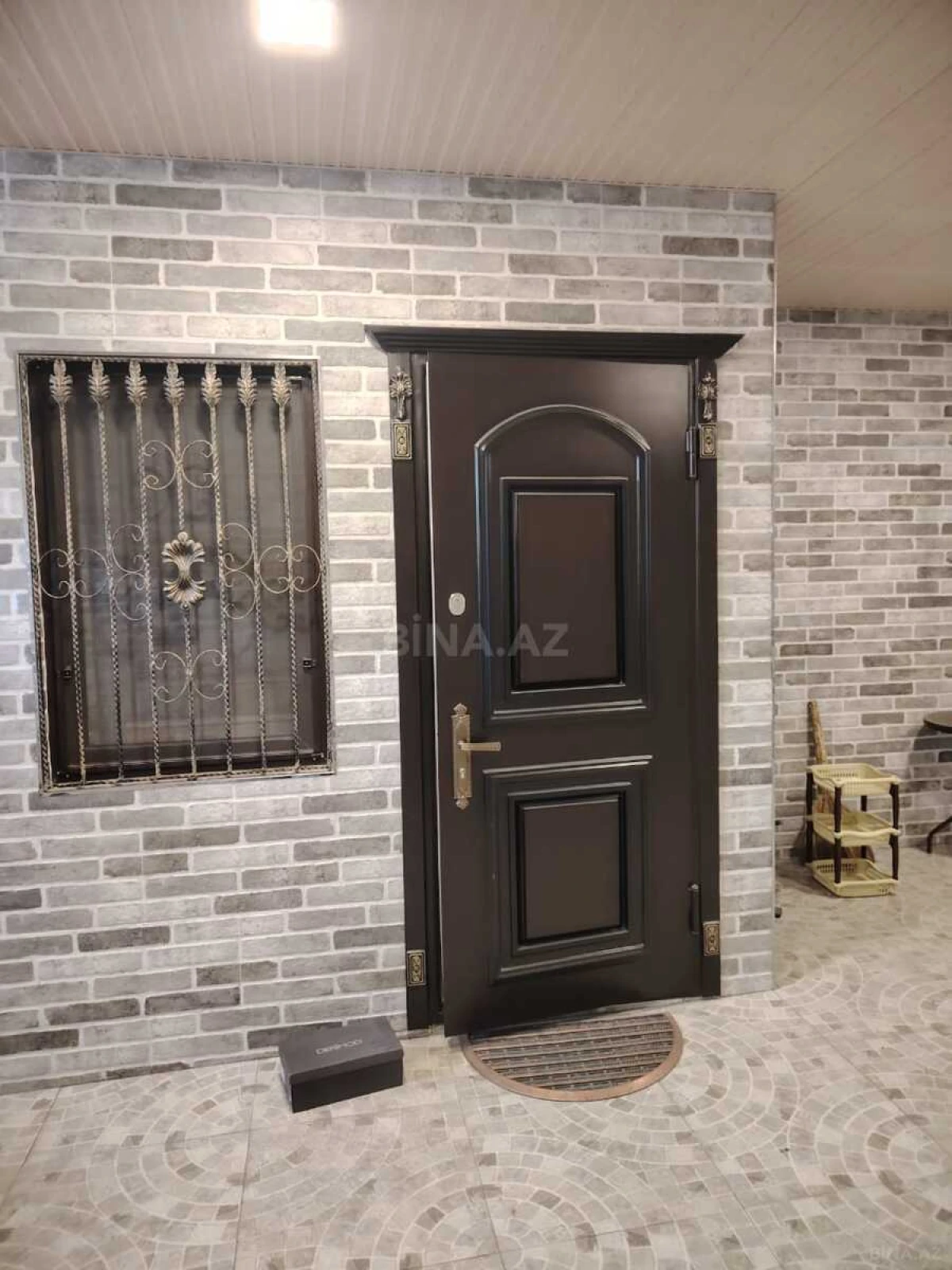 Satılır 5 otaqlı həyət evi 200 m²