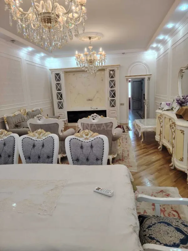 Satılır 5 otaqlı həyət evi 200 m²