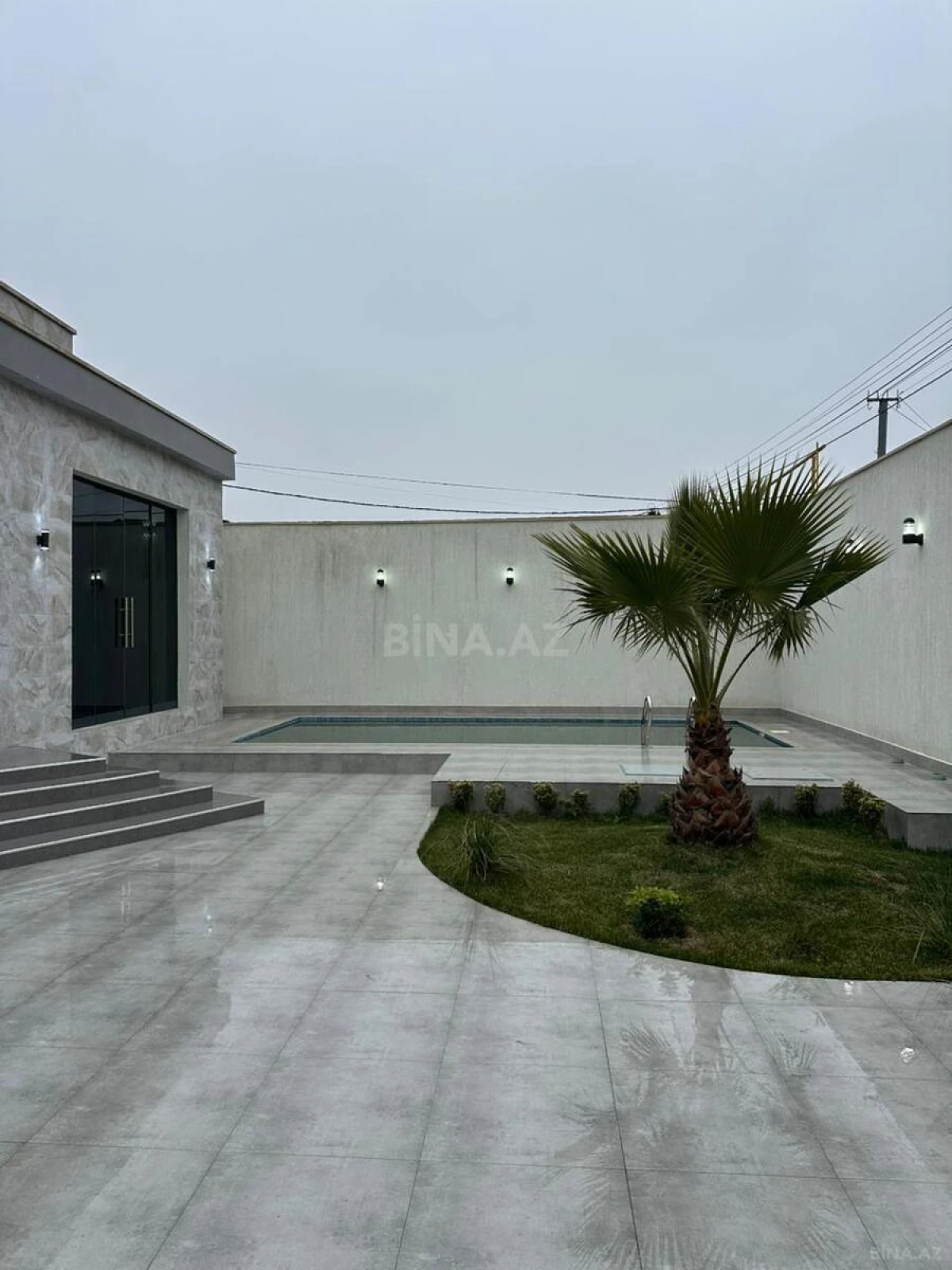 Satılır 4 otaqlı həyət evi 180 m²