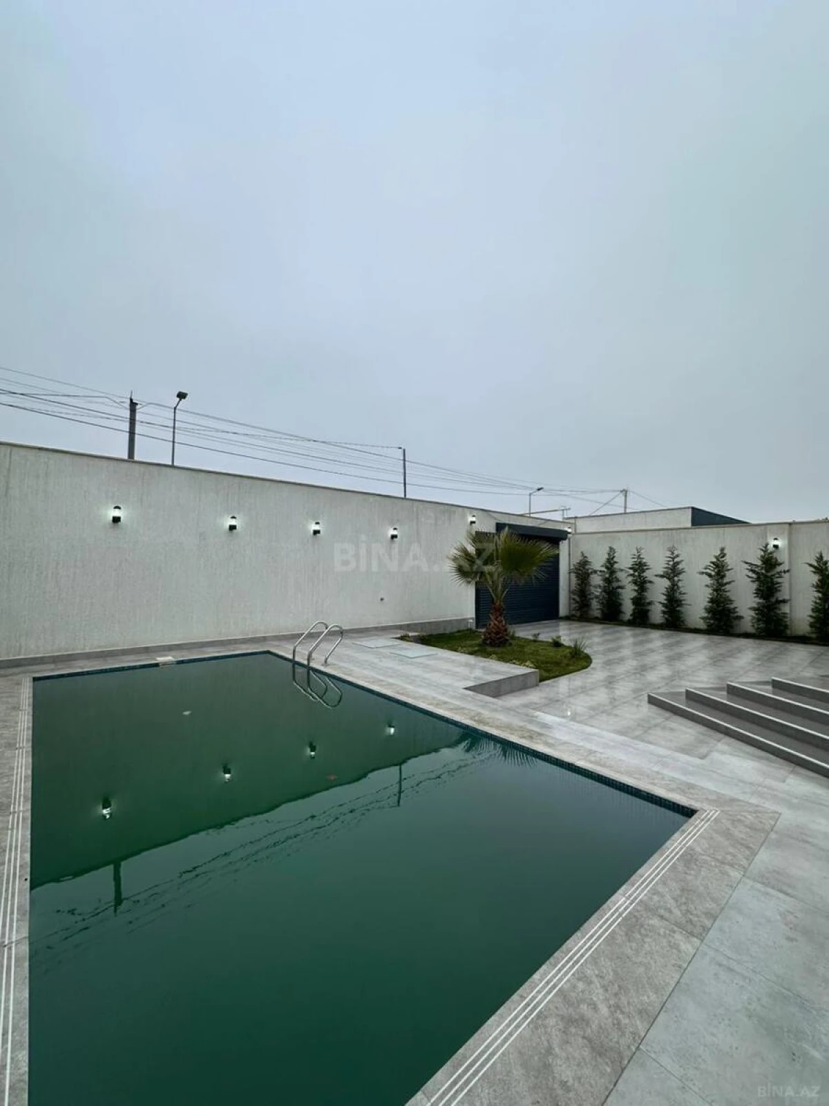 Satılır 4 otaqlı həyət evi 180 m²