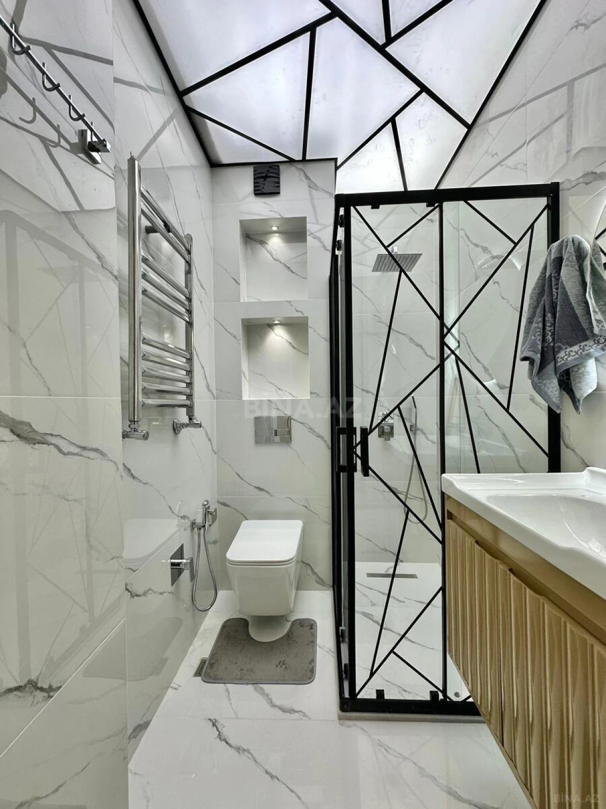 Satılır 3 otaqlı mənzil 77 m²