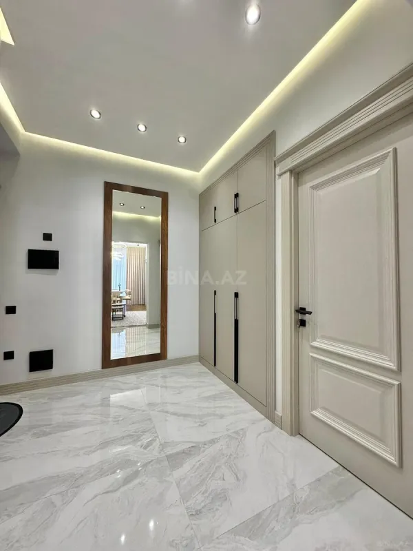 Satılır 3 otaqlı mənzil 77 m²