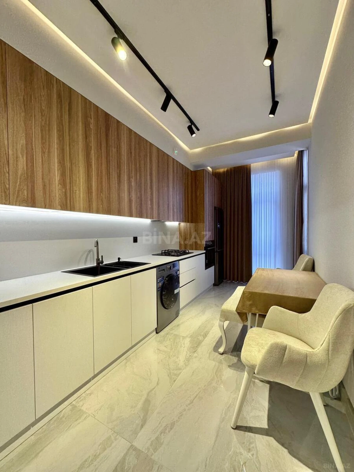Satılır 3 otaqlı mənzil 77 m²
