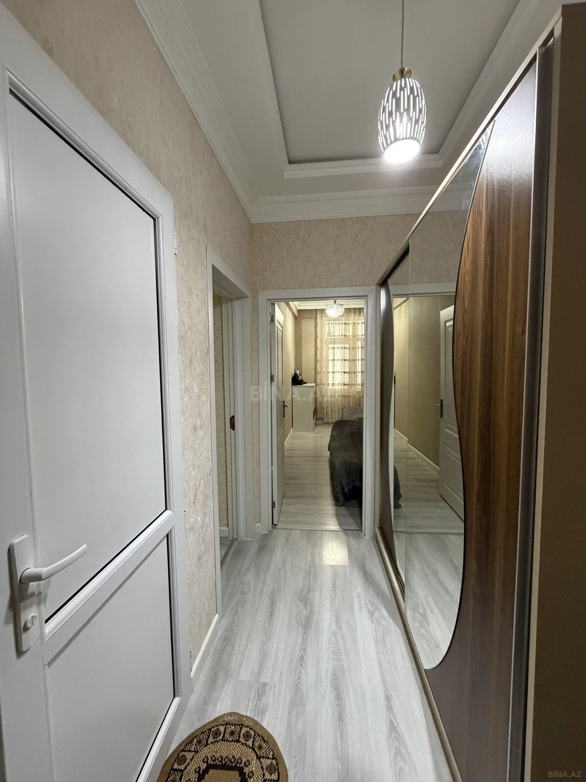 Satılır 2 otaqlı mənzil 65 m²