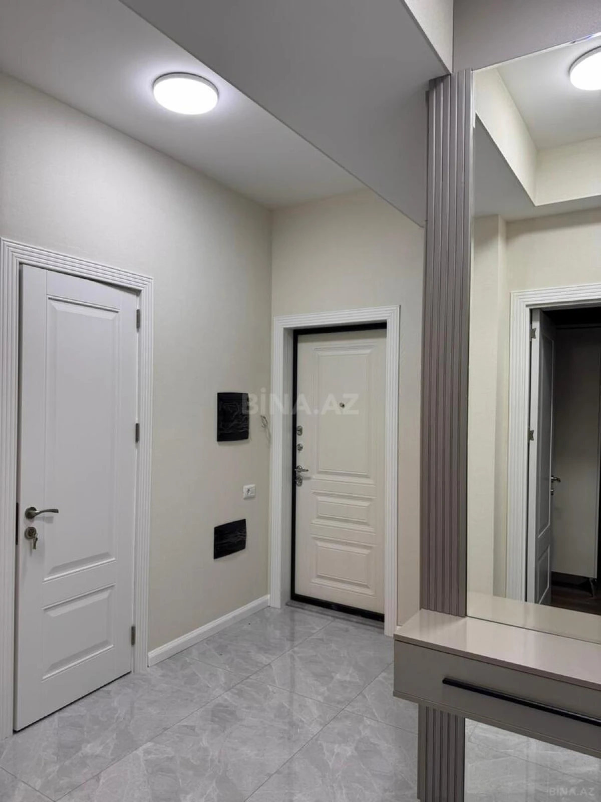 Kirayə verilir 3 otaqlı mənzil 95 m²