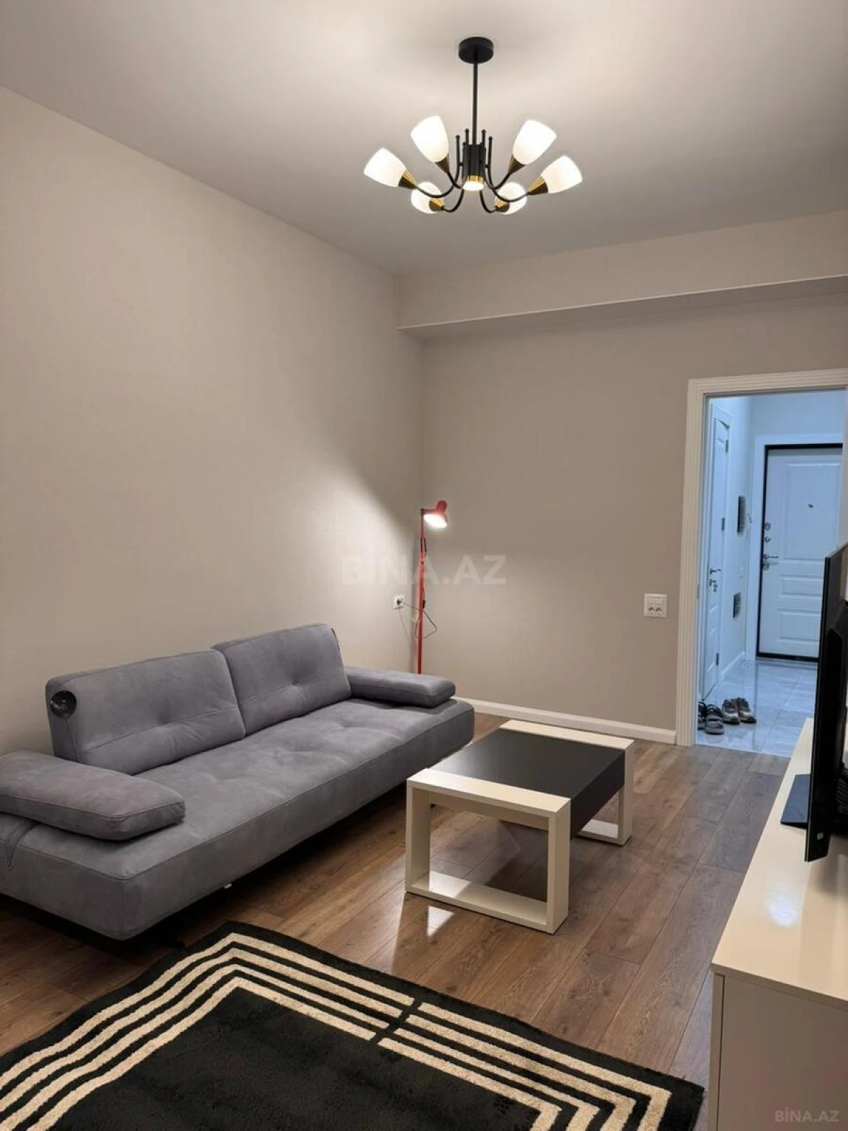 Kirayə verilir 3 otaqlı mənzil 95 m²