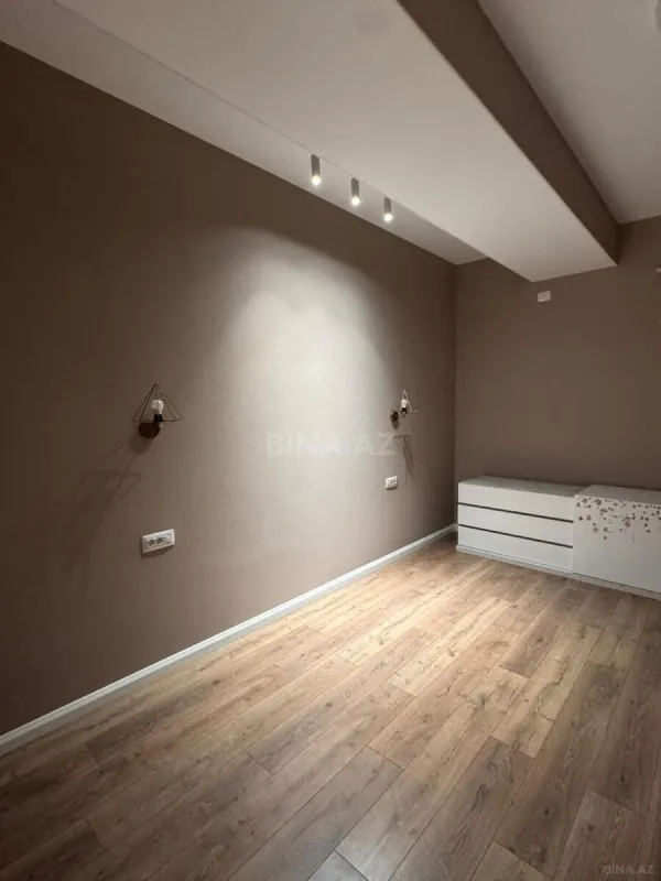 Kirayə verilir 3 otaqlı mənzil 95 m²