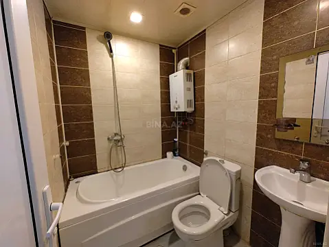 Kirayə verilir 2 otaqlı mənzil 65 m²