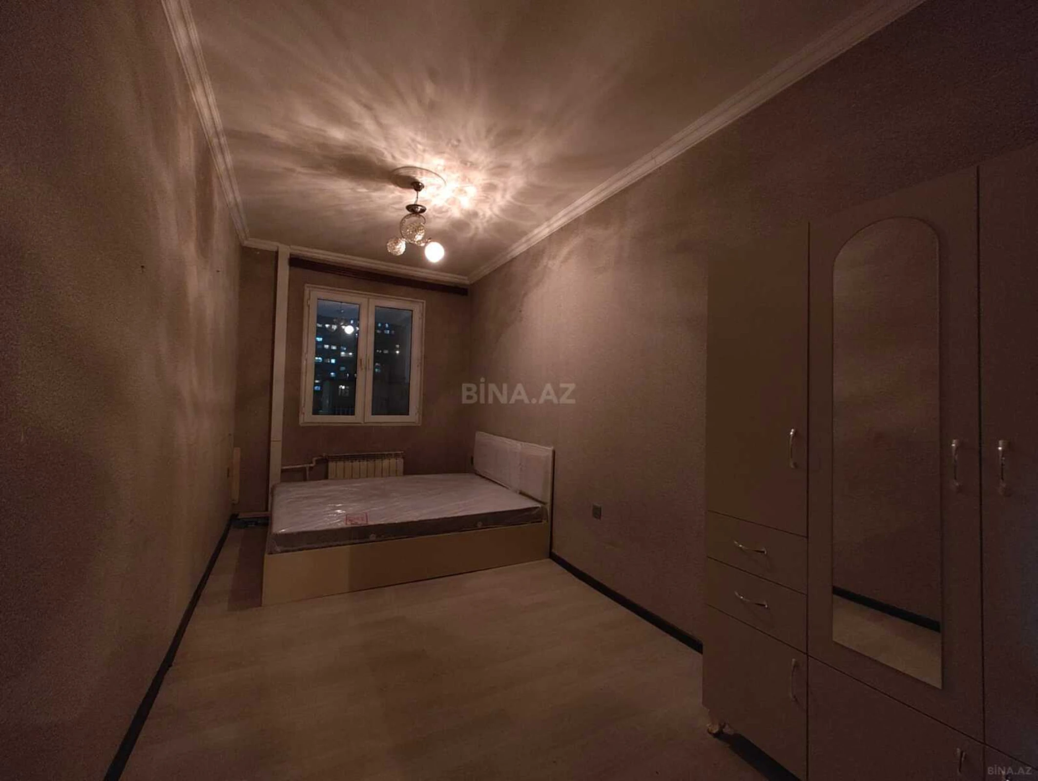 Kirayə verilir 2 otaqlı mənzil 65 m²