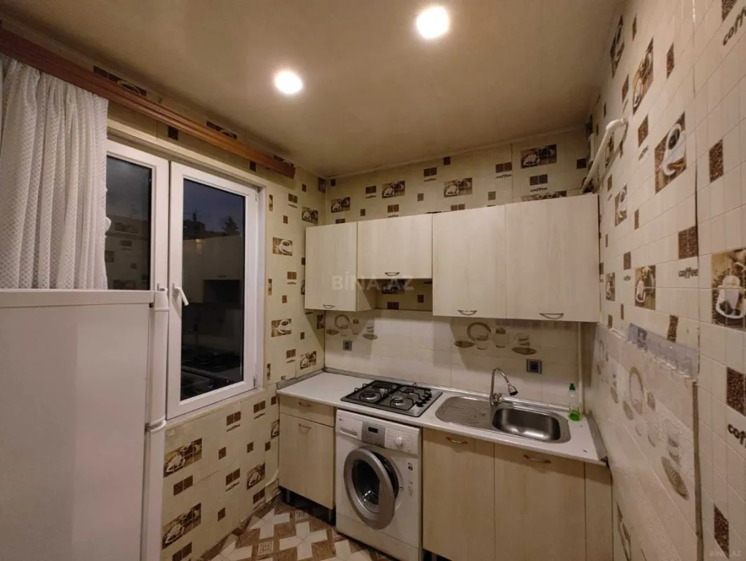 Kirayə verilir 2 otaqlı mənzil 65 m²