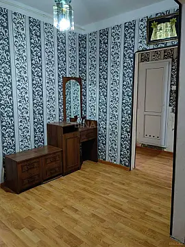 Satılır 4 otaqlı mənzil 85 m²