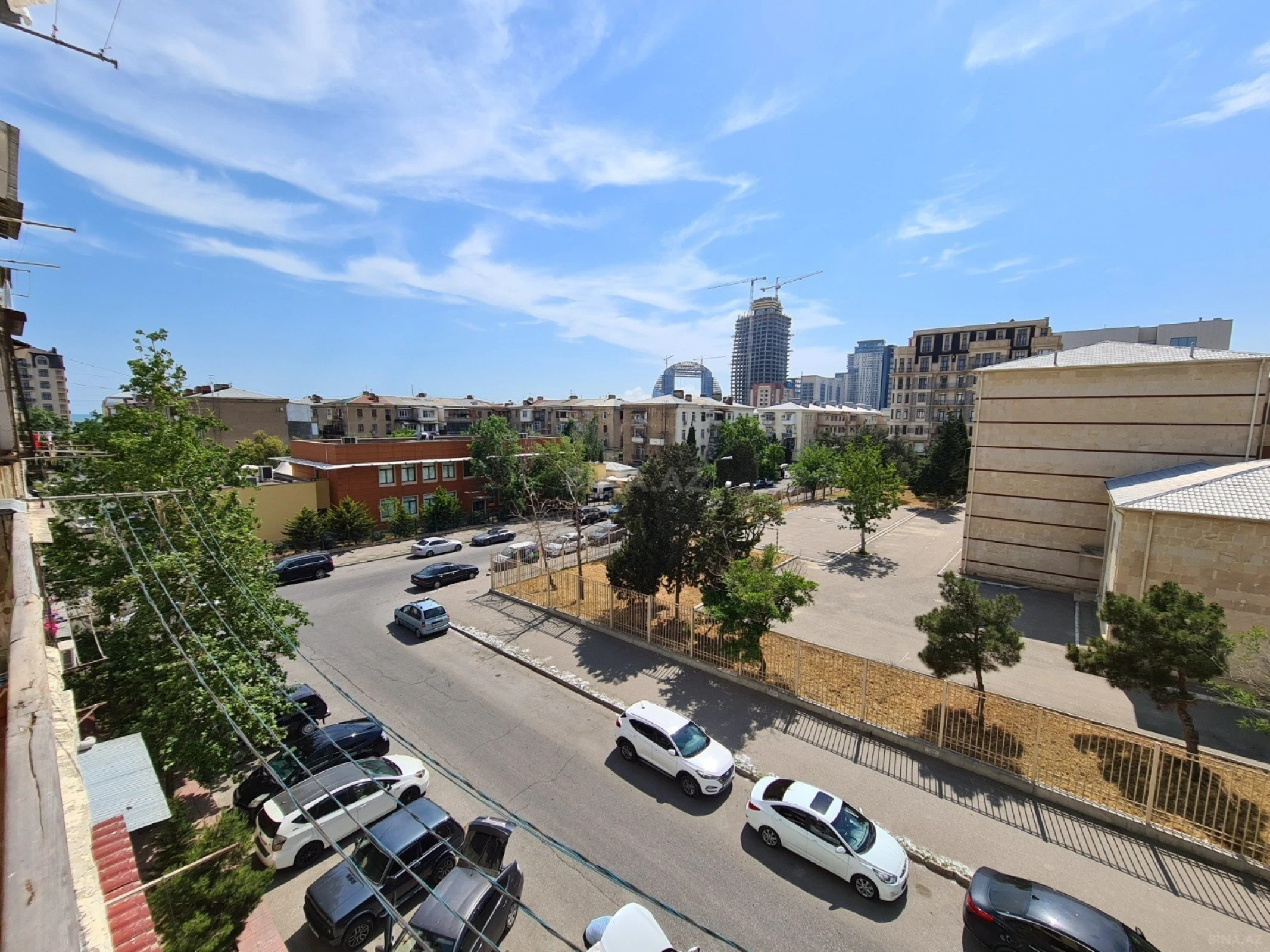 Satılır 3 otaqlı mənzil 75 m²