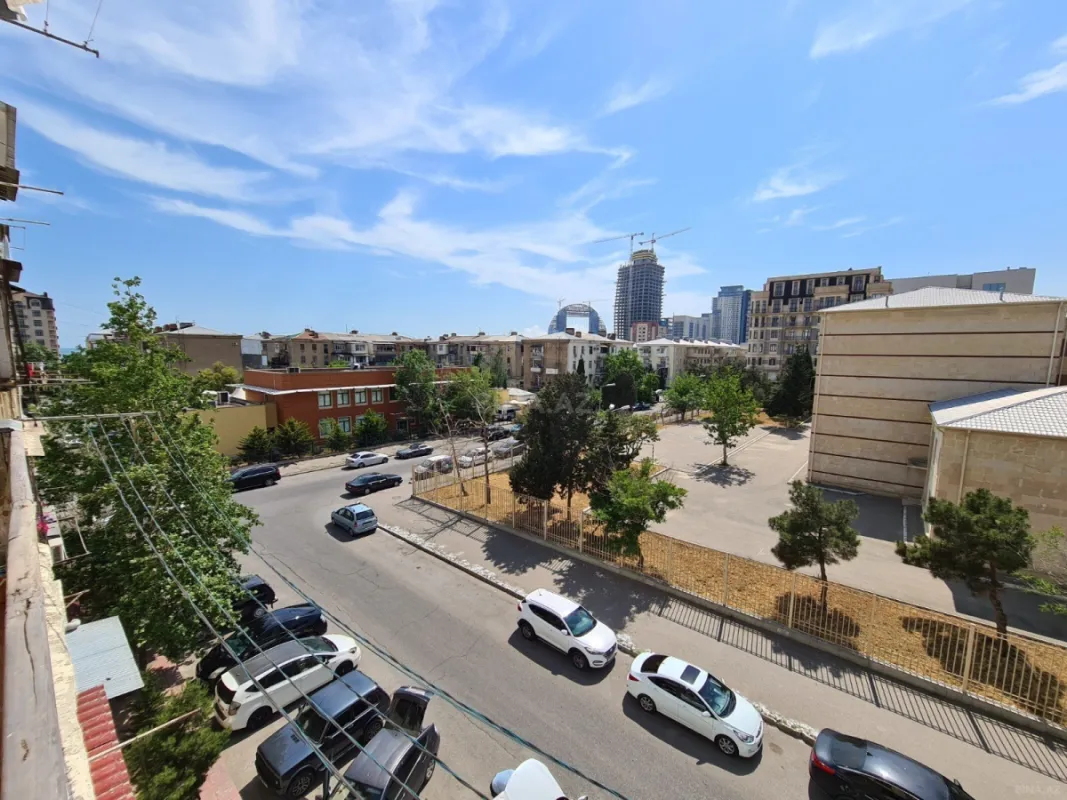 Satılır 3 otaqlı mənzil 75 m²