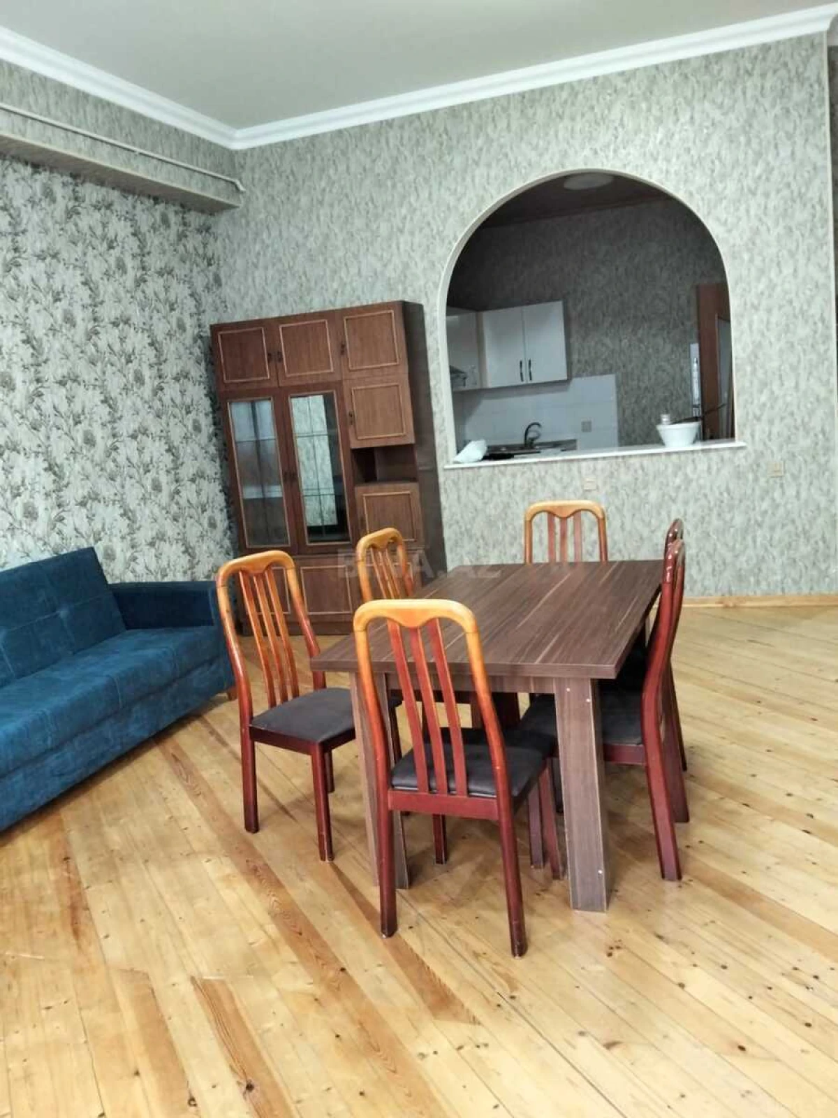 Kirayə verilir 2 otaqlı mənzil 87 m²